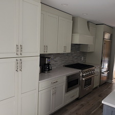 Kitchen and Custom wet bar in North Merrick, NY 1